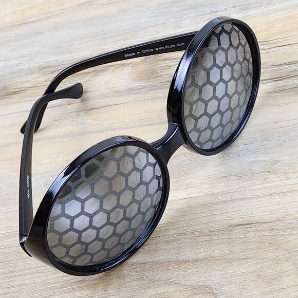 🩵Black Framed Insect Eye Costume Glasses One Size - Picture 1 of 7